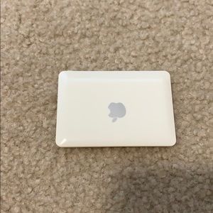 hand sized mirror macbook!